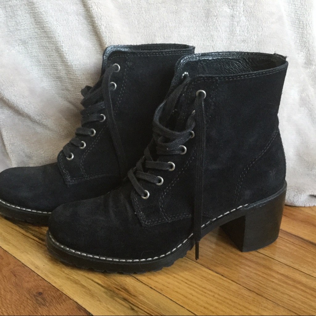 Frye Women’s 6g Boots, 6.5 “Black Oiled Suede”